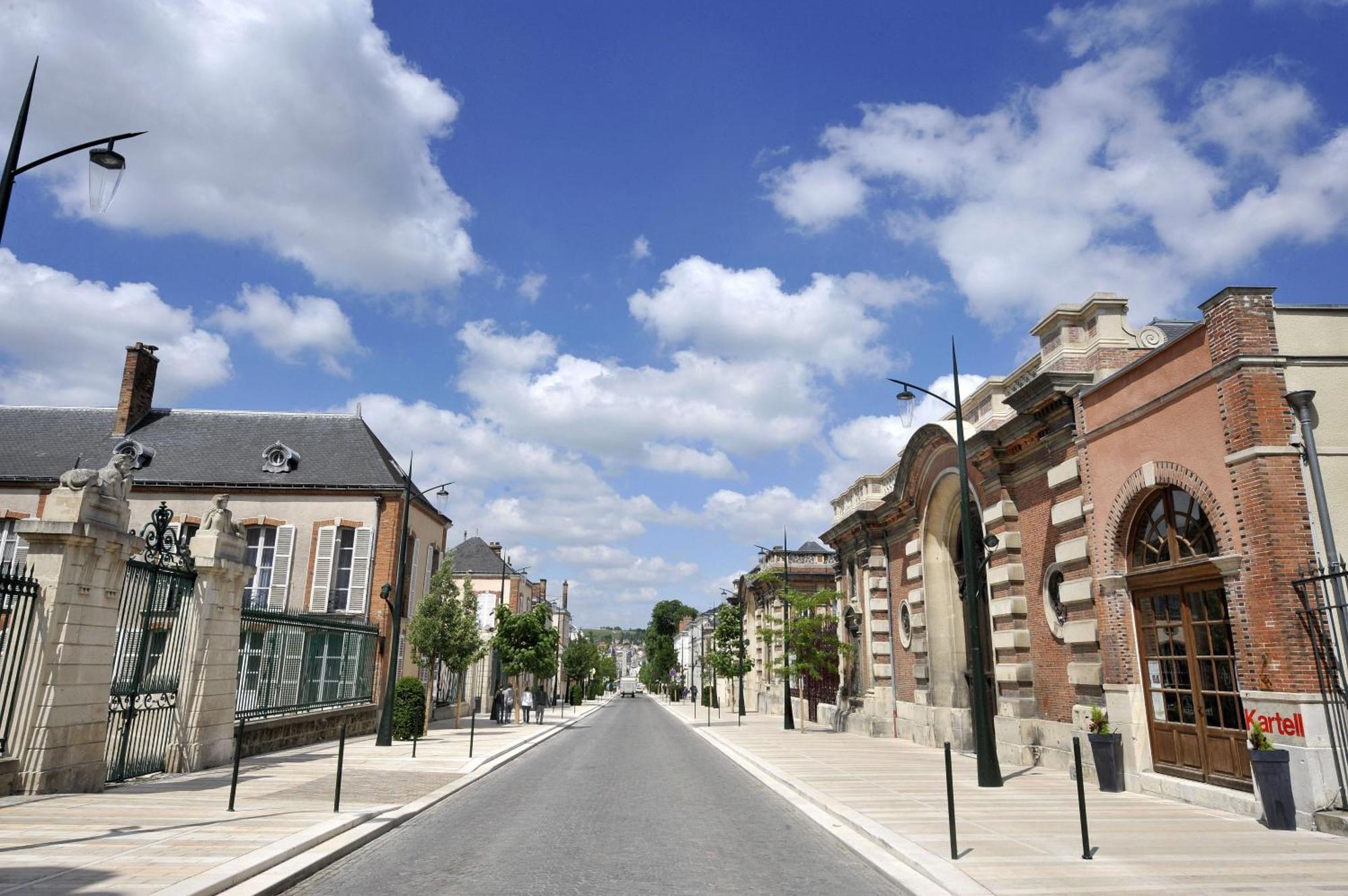 Le Cubry : Appart Hyper-Centre Avec Une Place De Parking Επερνέ Εξωτερικό φωτογραφία